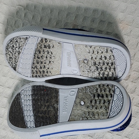 Disney Marvel Adventures Toddler sneakers size 7 - Picture 7 of 7